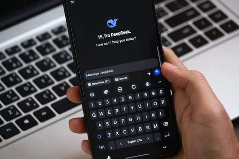 Best AI Chatbot Keywords for Tech Blogs