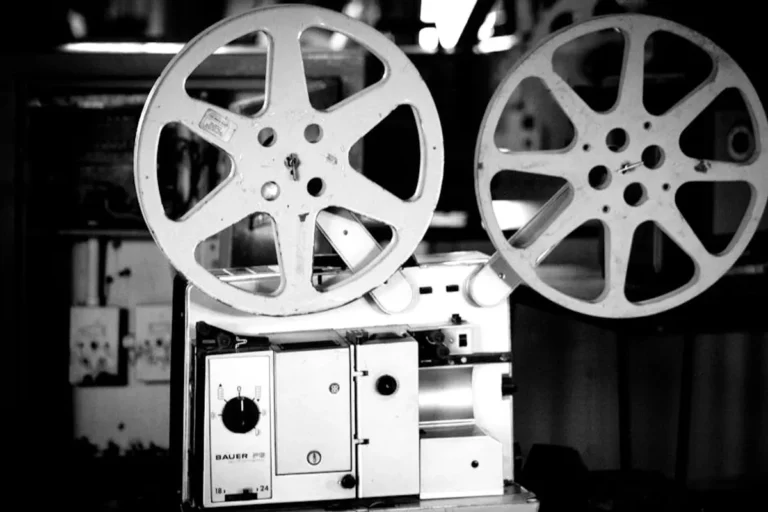 Movie Reviews Mistakes Reviewers Should Avoid